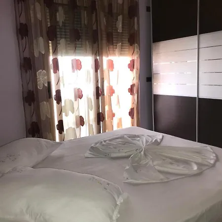Risa Appartments Guest house Vlore
