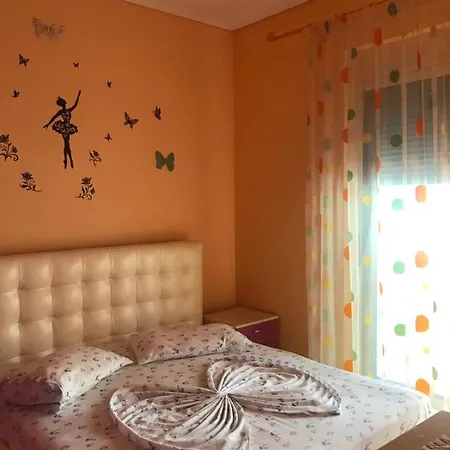 Risa Appartments * Avlonya